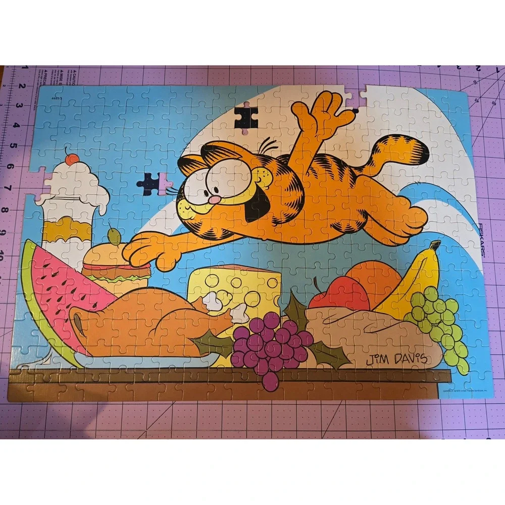 Garfield 250 Piece (Missing 4) Puzzle Jim Davis Jigsaw Fun‎ Kids Family Activity